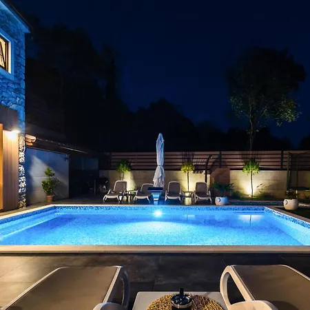 Holiday home Cozy In With Outdoor Swimming Pool Tribalj (Primorsko-Goranska)